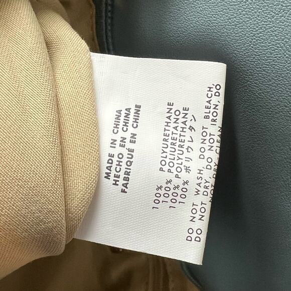 EMA Forever light blue wicker patterned clutch / crossbody magnet zipper closure - Picture 6 of 7